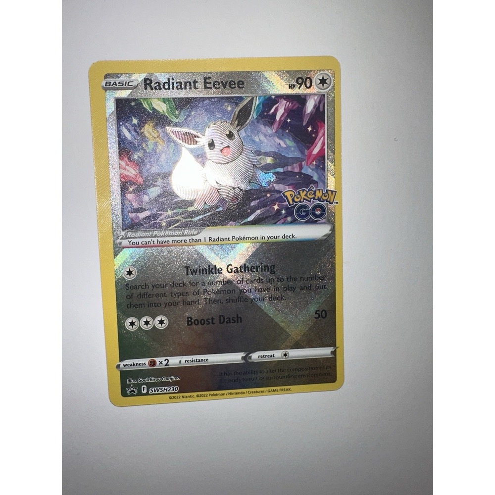Radiant Eevee MISCUT ERROR ALIGNMENT DOT! SWSH230 Promo Cards Holo Near mint NM - Picture 3 of 10